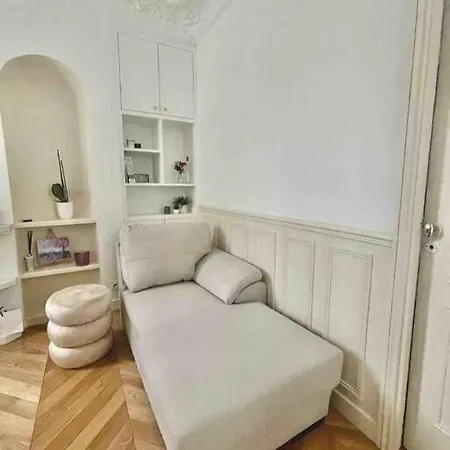 Apartmán Cozy Flat In The Center Of
